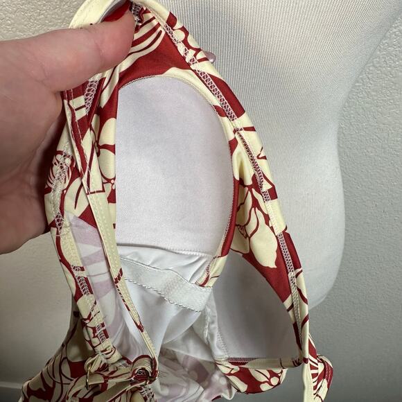 Summersalt Womens The Classic One Piece Swimsuit in Red Floral Print Size 2 - Picture 5 of 12